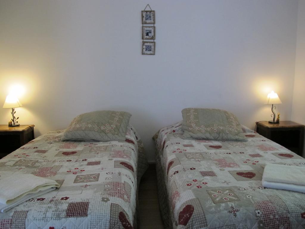 La Cazalere Villa Campan Room photo