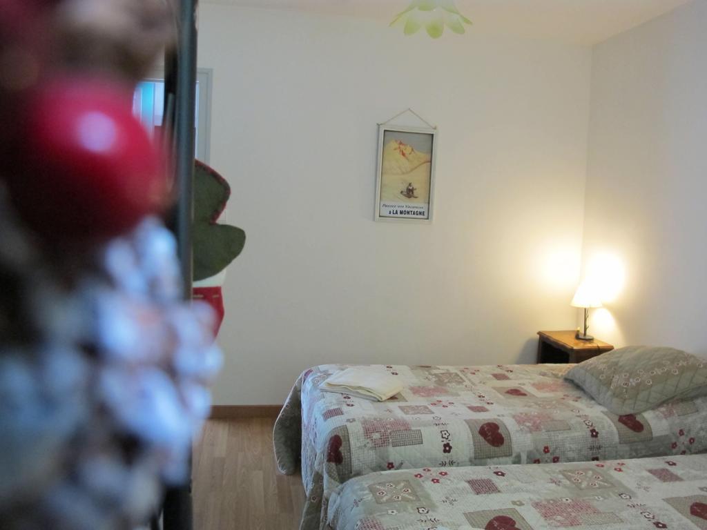 La Cazalere Villa Campan Room photo